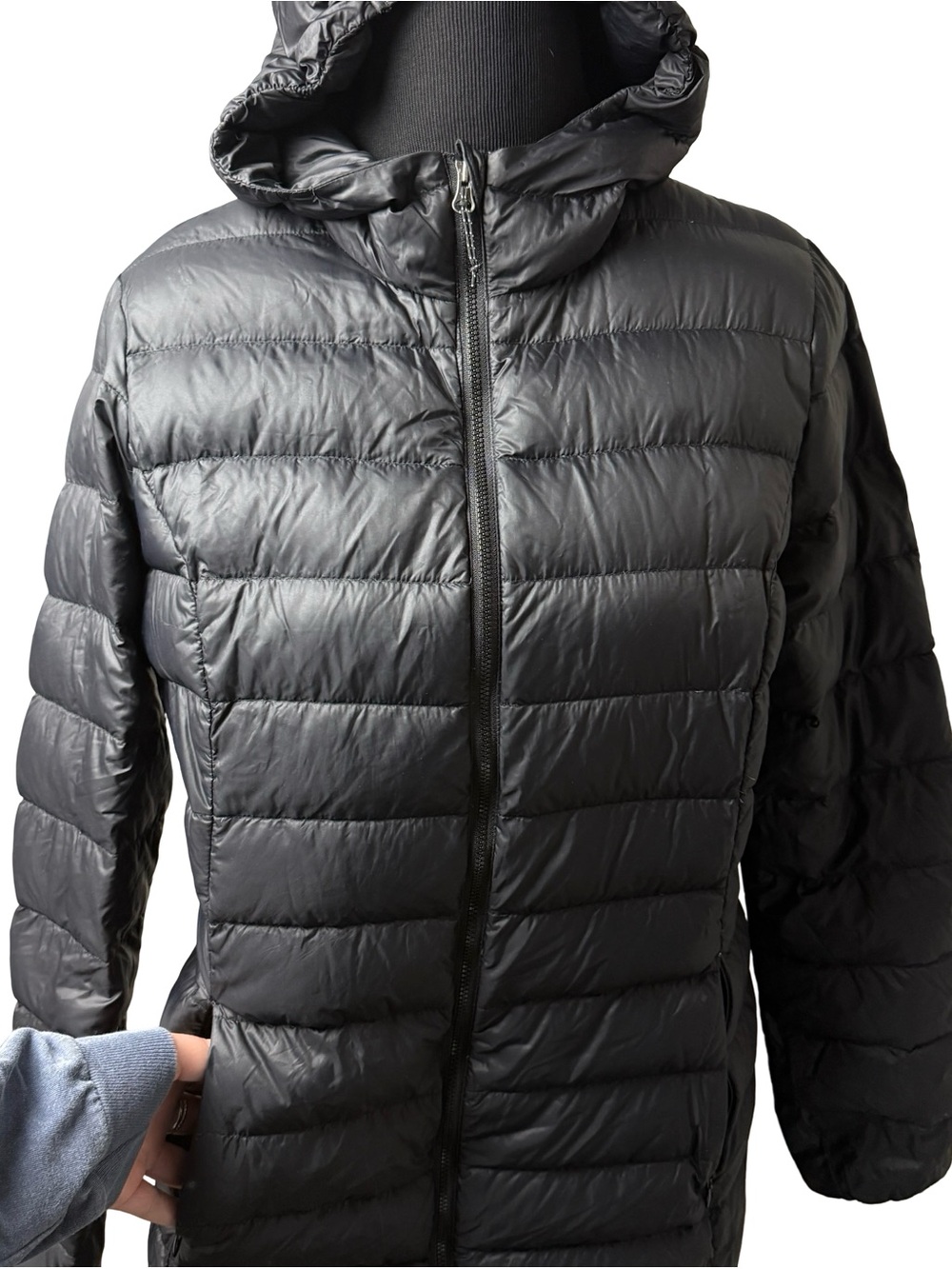 Eddie Bauer Packable Hooded Jacket Black Down Light Compressible Travel Puffer - Picture 4 of 12